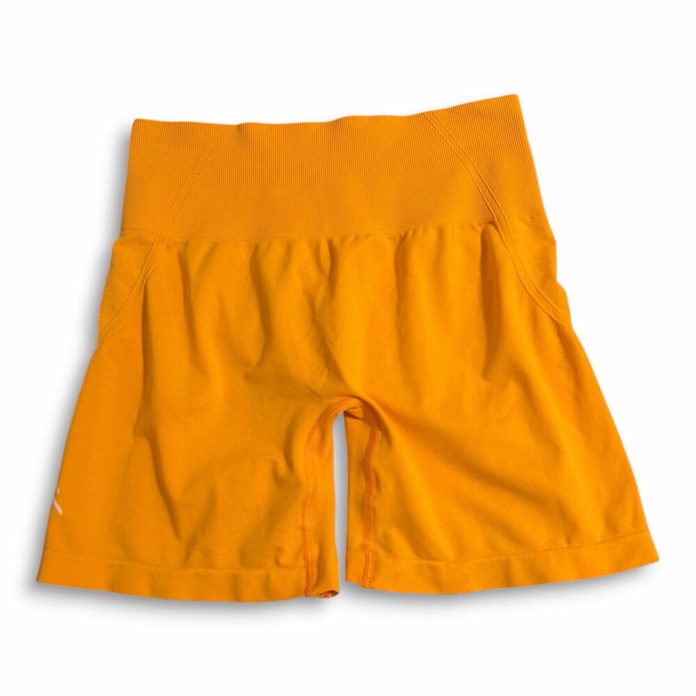 Oner Active Effortless Seamless Shorts in Powdered Orange | Size Medium | EUC